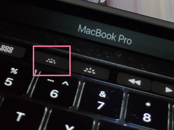 苹果笔记本键盘灯光如何打开